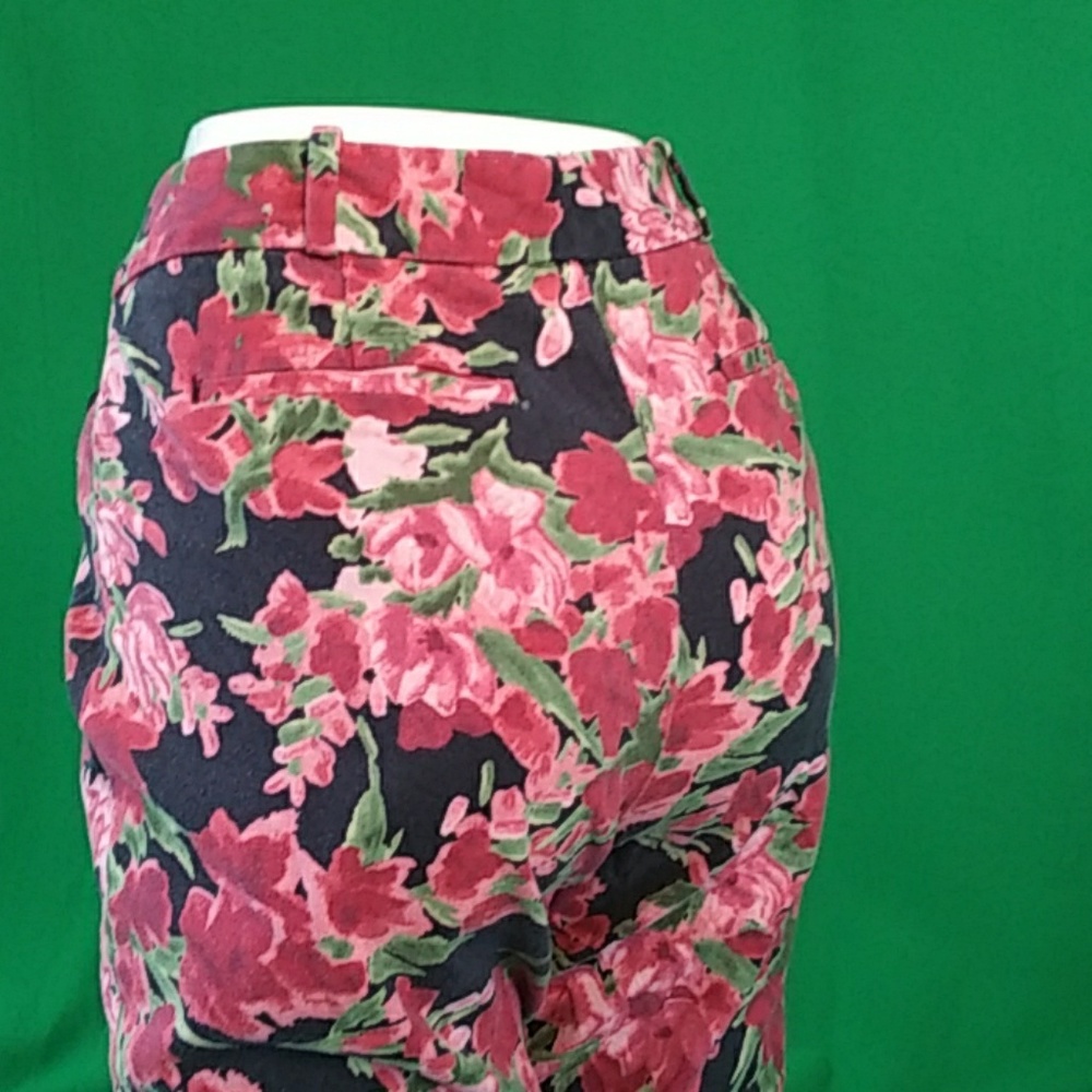 Signature Capri. Size 11